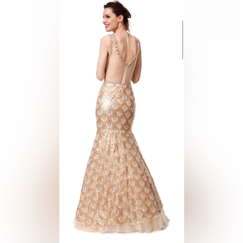 PROM DRESS - Picture 3 of 12